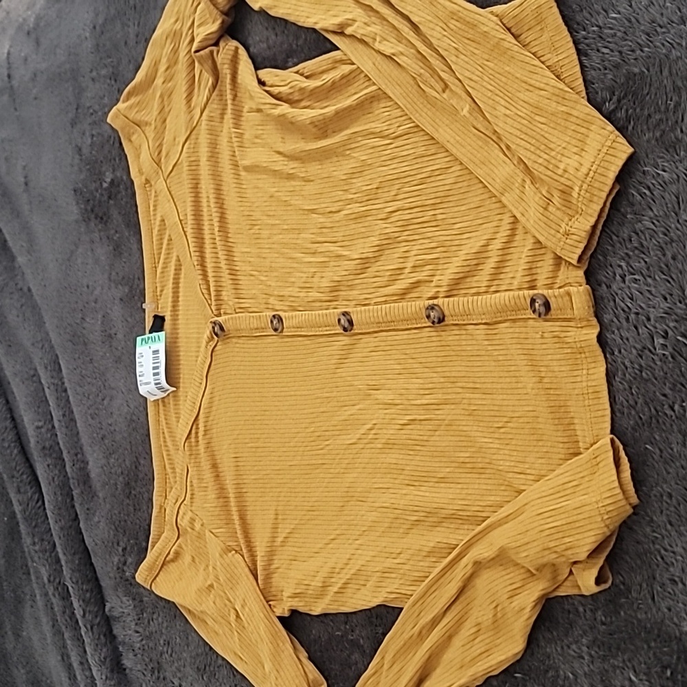 Ambiance large mustard long sleeve shirt